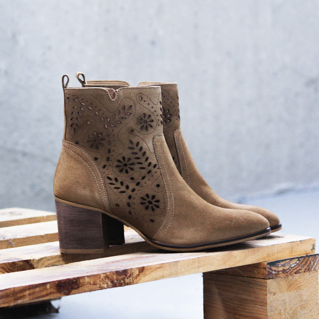 Zapatos para el dia de la madre: Botines bajos mujer Funny Lola 3603
