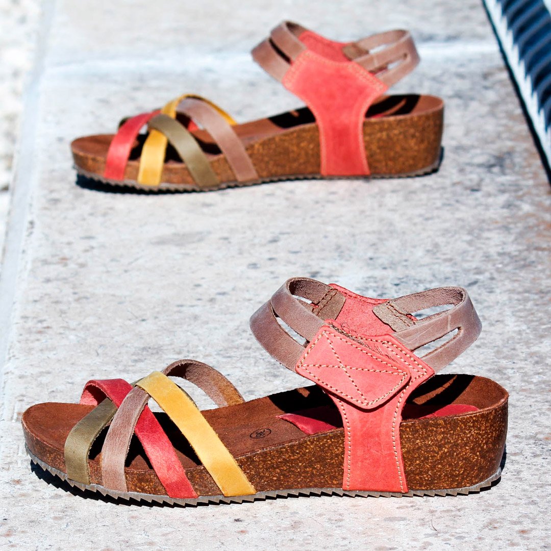 Sandalias trenzadas con cuña Inter-Bios 5338