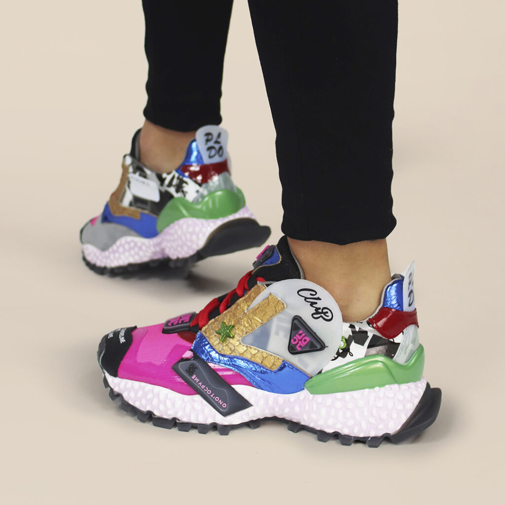 Zapatillas multicolores de mujer