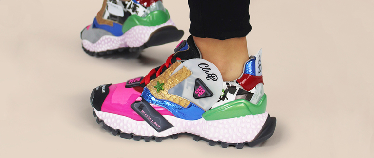 ¿Por qué todo el mundo habla de las zapatillas de colores?
