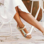 Las-sandalias-metalizadas,-la-tendencia-que-llevarás-en-tu-día-a-día-y-a-todas-tus-fiestas