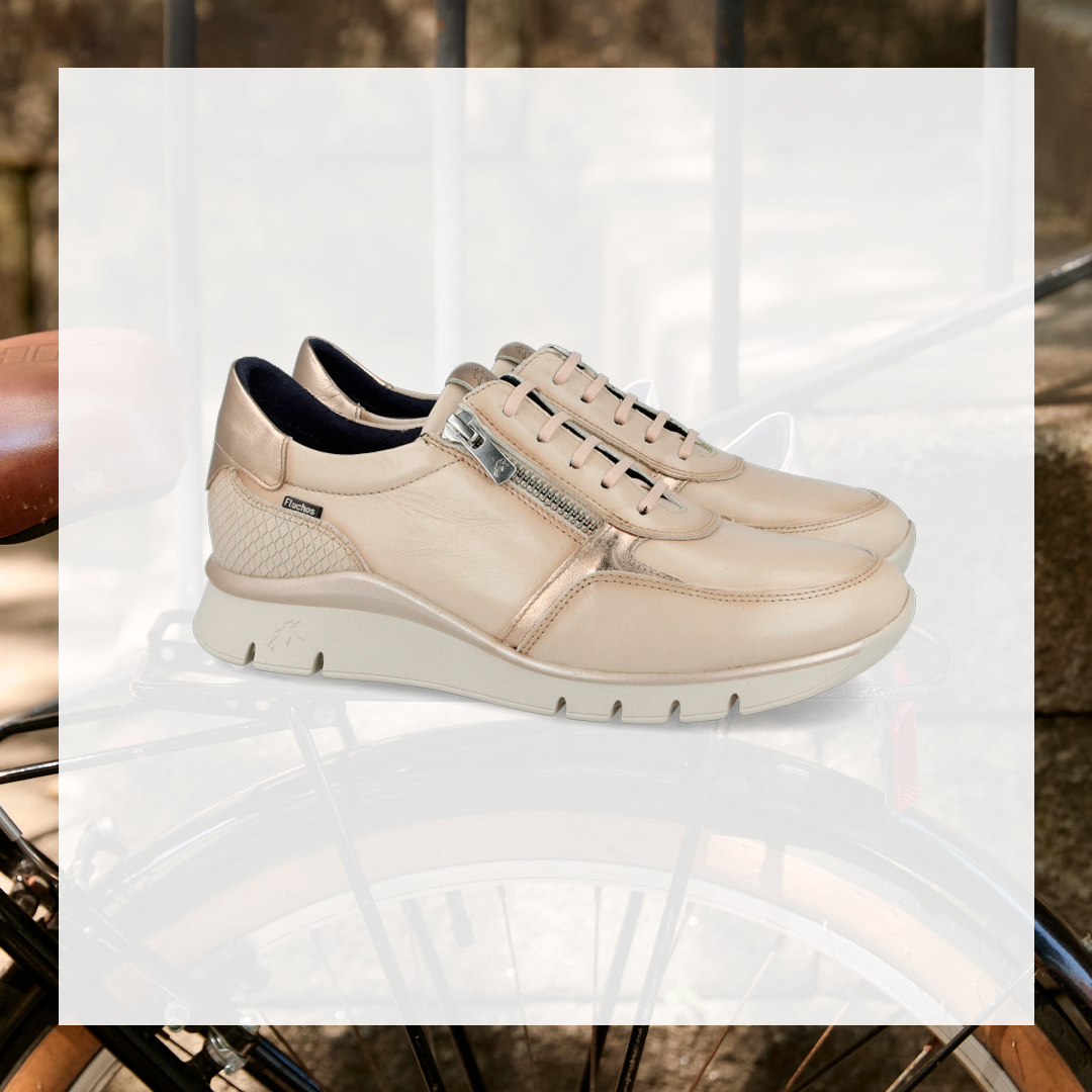 Zapatillas casual beige con cremallera Fluchos F2070