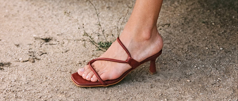 trucos-para-que-no-te-duelan-los-pies-con-tacones