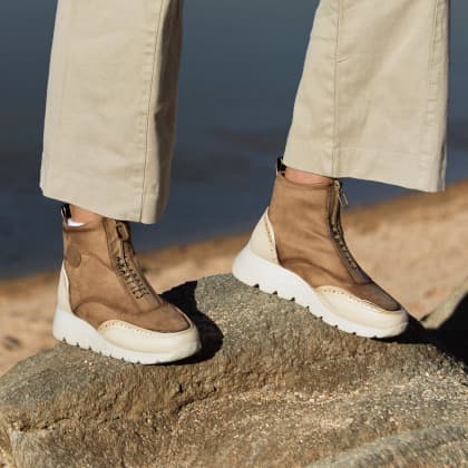 Beige Casual Amarpies 29419 Ankle Boots with a Wedge