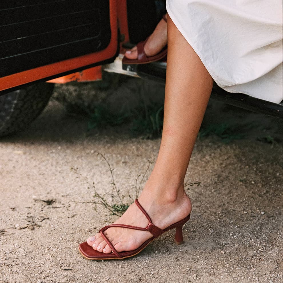 7 trucos para evitar el dolor con sandalias de fiesta